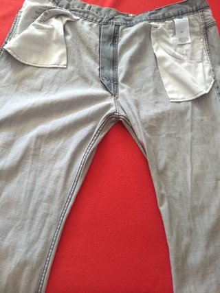 PANTALÓN LEVI ́S 569. Talla 42 Americana 52 Europa