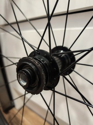 Ruedas Fulcrum Rapid Red 900 Gravel + neumático