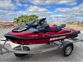 Sea-Doo RXT 325 Jet Ski