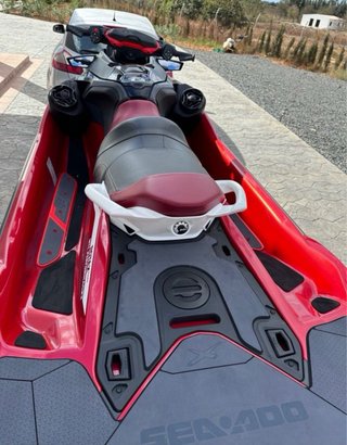 Sea-Doo RXT 325 Jet Ski