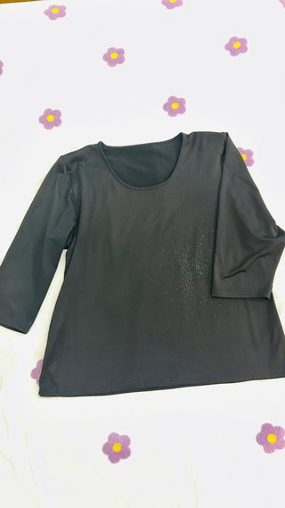 Camiseta negra mujer media manga