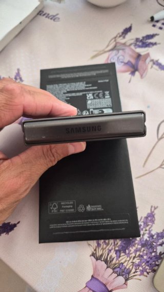 Samsung Z Flip 5 512GB