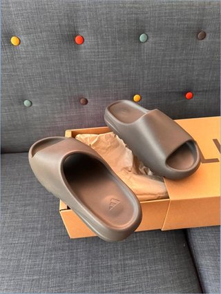 Adidas Yeezy Slide Granite Talla 43