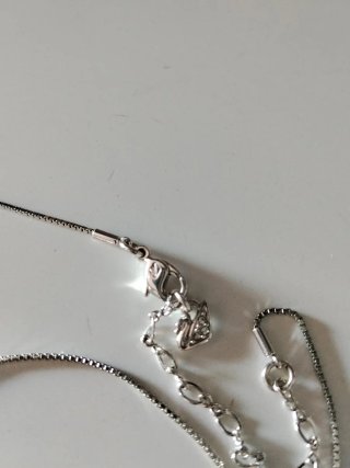 Colgante serpiente con brillantes