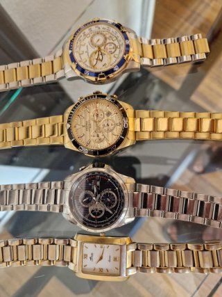 Lote 4 Relojes: 2 Festina, 1 Lanco, 1 Lotus