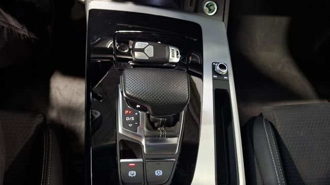 Audi Q5 2023, foto 13