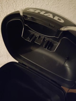 Baúl Moto SHAD SH34 Negro