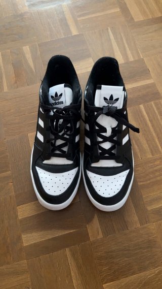 Zapatillas Adidas Forum Low Negras Blancas