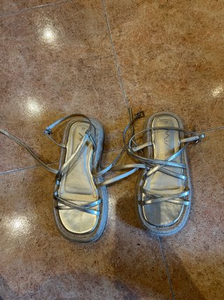 Sandalias doradas plataforma esparto talla 37