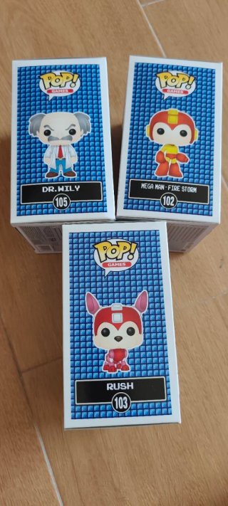 Pack 3 Funkos Mega Man: Rush, Dr. Wily, Fire Storm