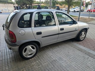 Opel Corsa 72 km AVERIADO