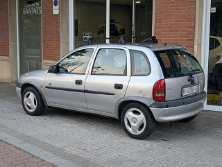 Opel Corsa 72 km AVERIADO