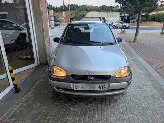 Opel Corsa 72 km AVERIADO