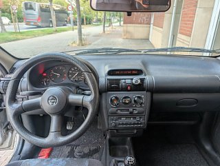 Opel Corsa 72 km AVERIADO