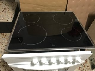 CONJUNTO DE HORNO Y VITROCERAMICA TEKA