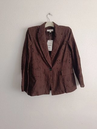 Blazer bordados perforados Zara talla M