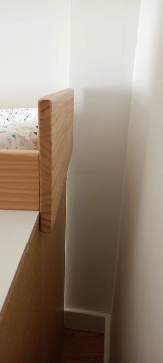 Cambiador madera hecho a mano
