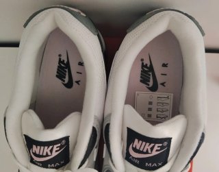 Nike Air Max 90