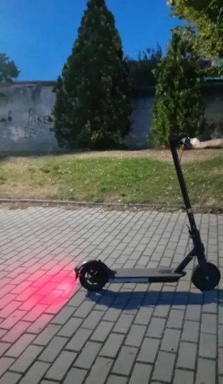 Patinete Eléctrico Xiaomi tiene cargador