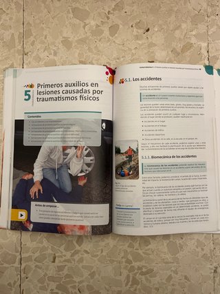 Libro de Primeros Auxilios 1º Farmacia