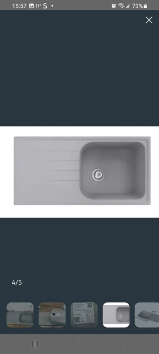 Fregadero gris de un seno