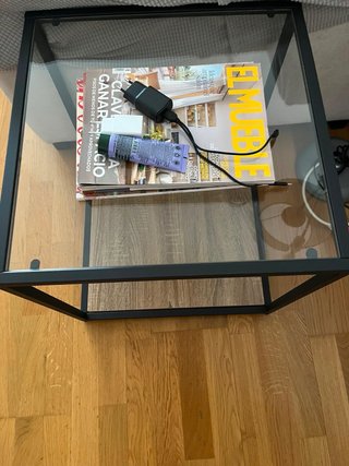 Mesa auxiliar cristal y madera