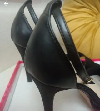 Zapatos de tacón negros