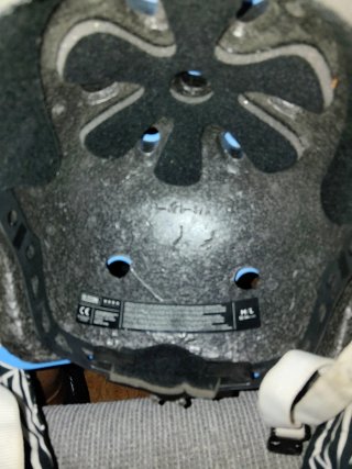 Casco azul para deportes