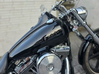 Harley-Davidson Softail Negra
