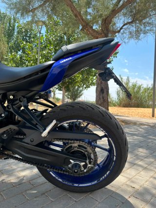 Yamaha MT-07 Naked Azul/Negra