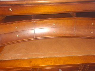 Escritorio de madera maciza cerezo con cajones