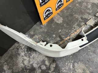 Parachoques VW Touareg I