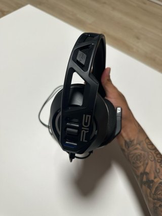Auriculares negros