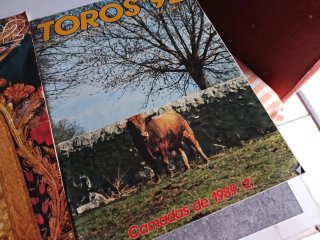 Lote 3 revistas Toros'92