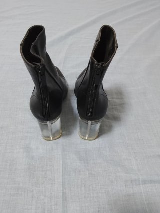 Botas Bershka tacón transparente T.37