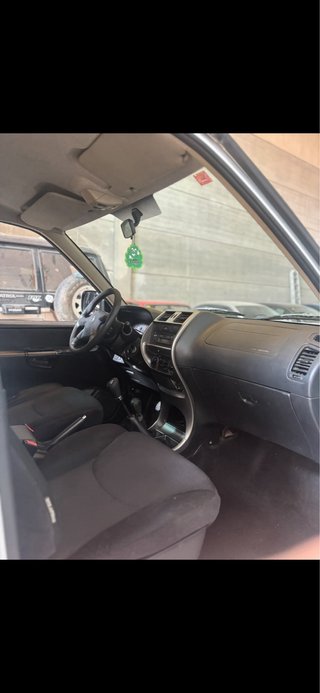 Nissan Terrano II 2003