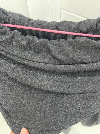Vestido negro de brillito manga larga