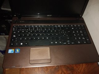 Portátil Acer i5 Marrón
