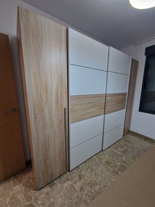 MONTADOR DE MUEBLES Y ARMARIOS