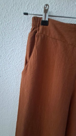 Conjunto blusa y pantalón teja