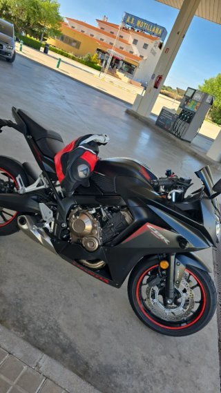 Honda CBR 650F RC96 2018 Negra Roja