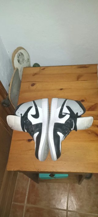 Air Jordan 1 High Negras Grises Blancas