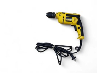 TALADRO DEWALT DWD024S 700W