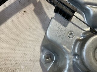 ELEVALUNAS DELANTERO DERECHO RENAULT CLIO III 8200291147 127014
