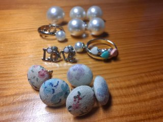 Lote de pendientes y anillos de perla