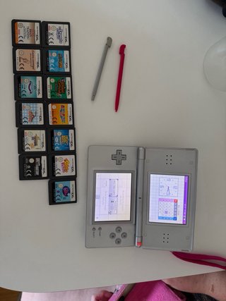Nintendo DS Lite Plata + 13 Juegos