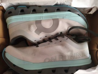 On Running Cloud Talla 39