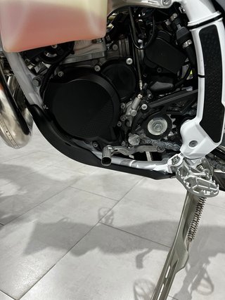- Husqvarna TE 300 PRO 2026  - Impecable