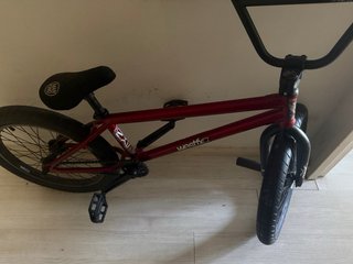 Bicicleta BMX Roja