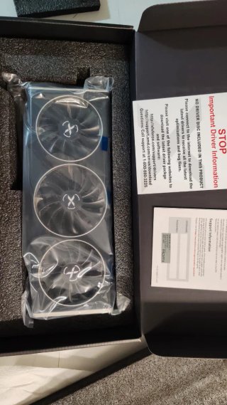 XFX RX 6700 XT MERC 12 GB Tarjeta Gráfica AMD